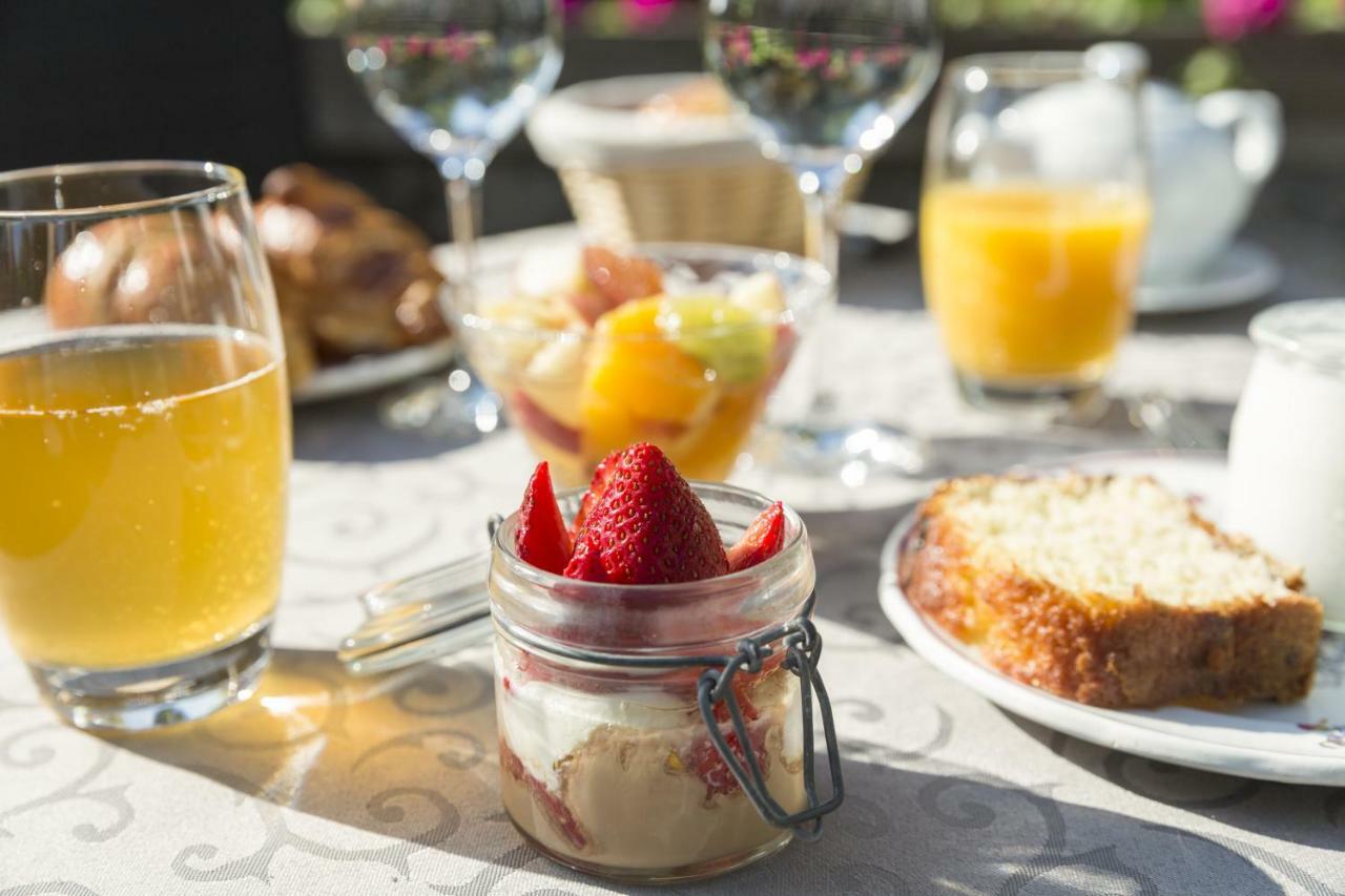 Le Manoir De Pierre Levee, The Originals Collection Hotel Tournon-Saint-Martin Екстериор снимка